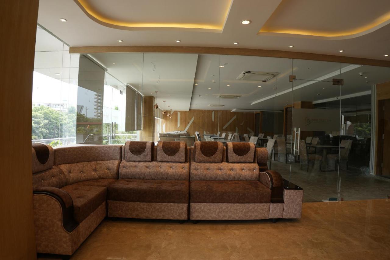 Hotel Ocean Vista Bay Visakhapatnam Exteriör bild