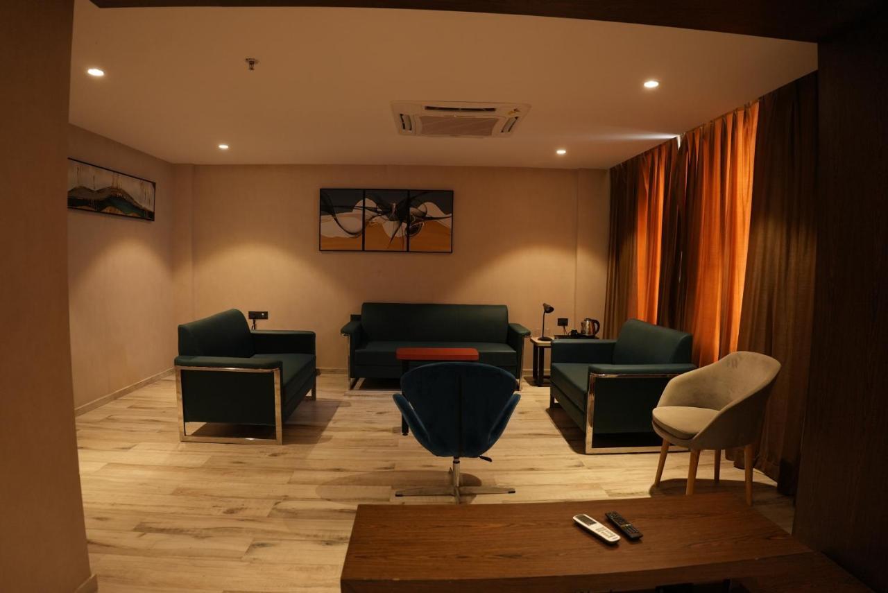 Hotel Ocean Vista Bay Visakhapatnam Exteriör bild
