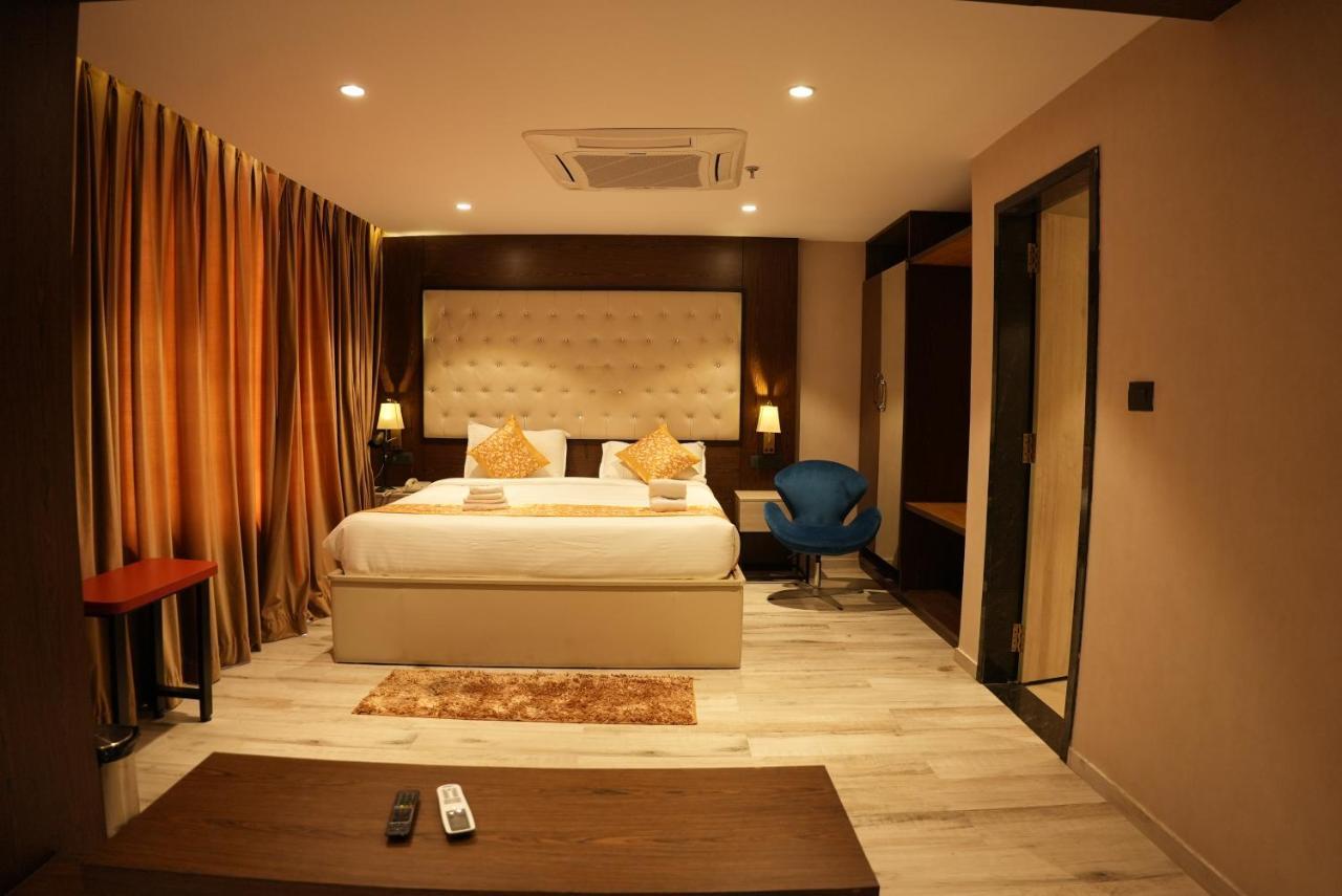 Hotel Ocean Vista Bay Visakhapatnam Exteriör bild