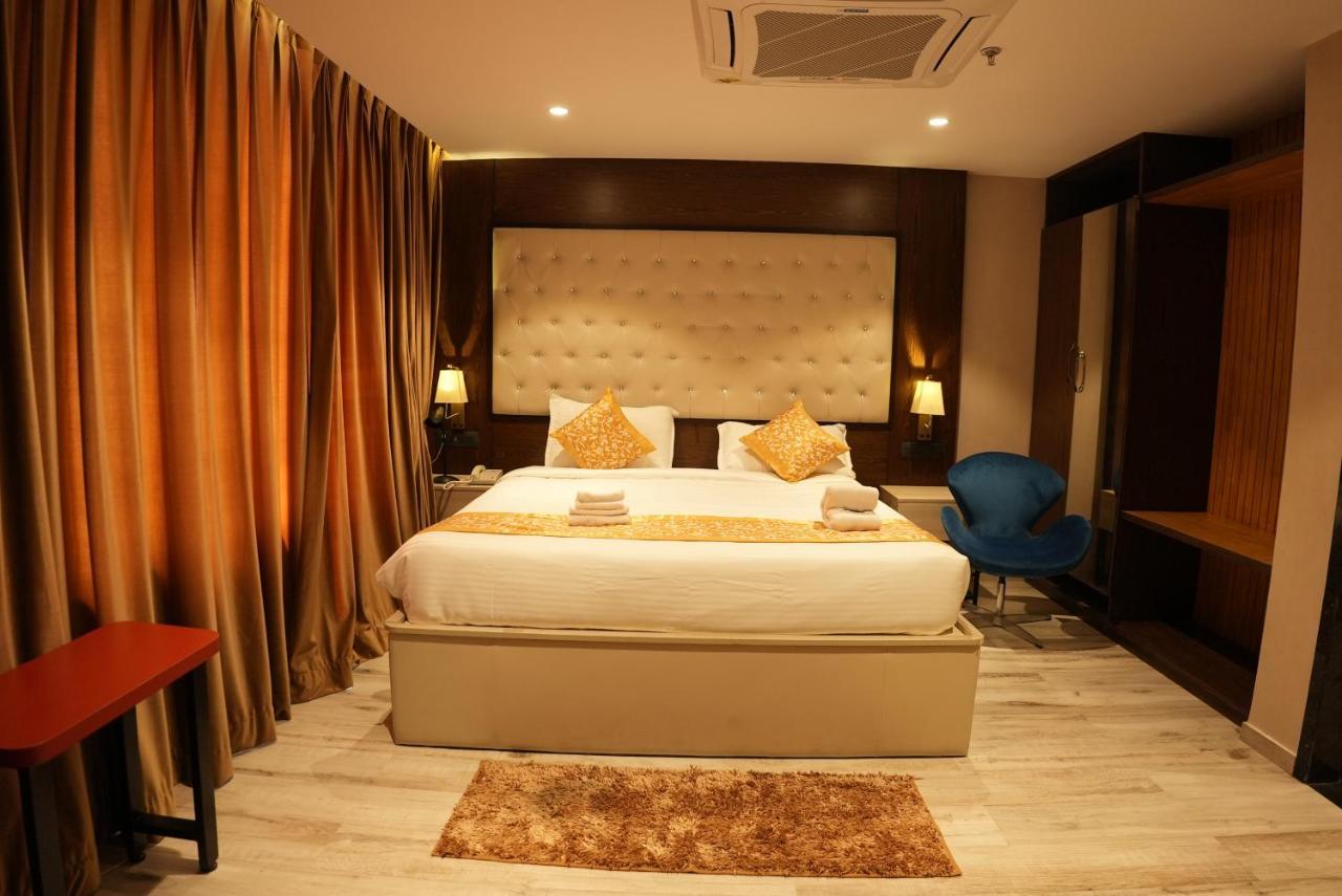 Hotel Ocean Vista Bay Visakhapatnam Exteriör bild
